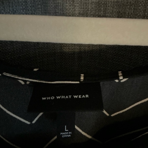 Who What Wear Chevron Striped Midi Dress Black Ruffle Sleeves Womens L - Picture 2 of 5